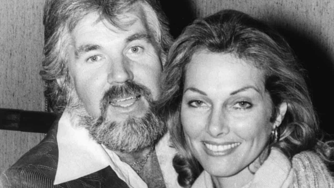 What Kenny Rogers’ Ex-Wife Has To Say About Dolly Parton